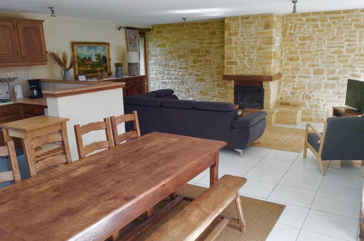La Vieille Ferme: Superbe Complexe De 3 Gites En Pierre Avec Piscine Au Coeur Du Perigord Noir Saint-Genies Buitenkant foto