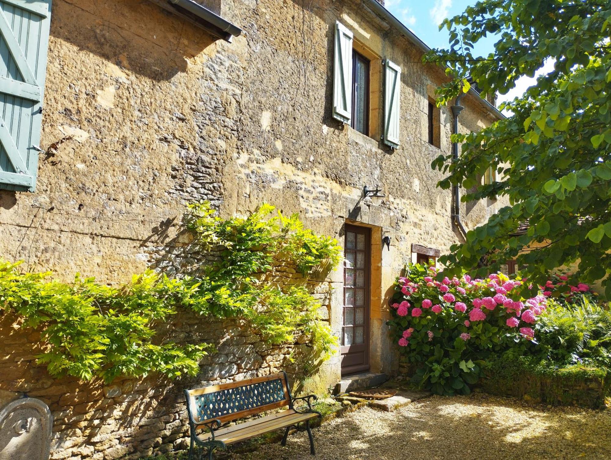 La Vieille Ferme: Superbe Complexe De 3 Gites En Pierre Avec Piscine Au Coeur Du Perigord Noir Saint-Genies Buitenkant foto